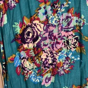 Floral clustered Scarf